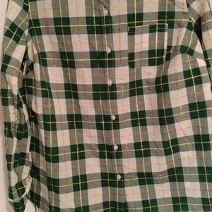 Kim Rogers. Medium. Green long sleeve top. New with tag.